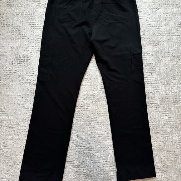 FIGS Scrubs Slim Cairo Cargo Scrub Pants™, Large - Picture 10 of 12